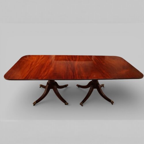 Regency style twin pillar dining table without leaf