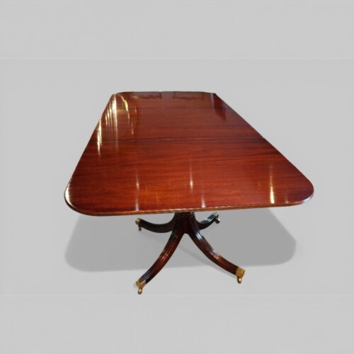 George V mahogany 3 pillar dining table top without leaves