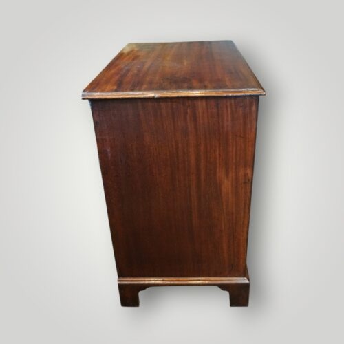 George III mahogany batchelors chest end