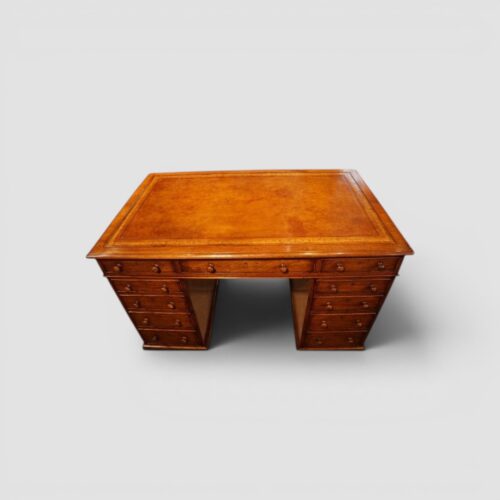 Victorian mahogany desk with high kneehole front