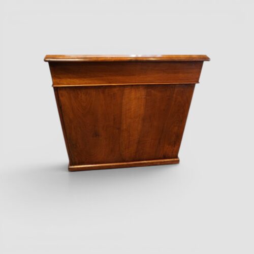 Victorian mahogany desk with high kneehole side