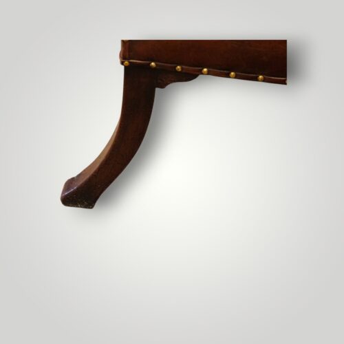 George III mahogany Gainsborough chair back leg