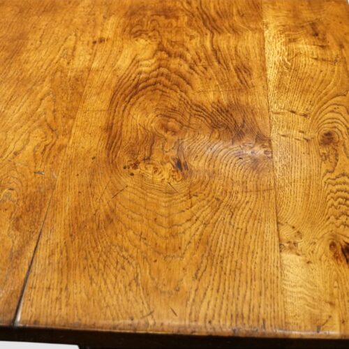 Oak refectory dining table grain