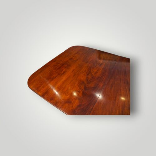 Regency mahogany dining table showing the richly figured recycled Georgian timber top.