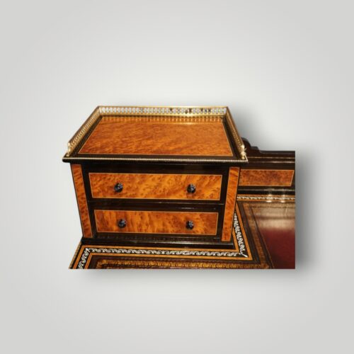 Thuya wood Victorian writing desk with raised drawers