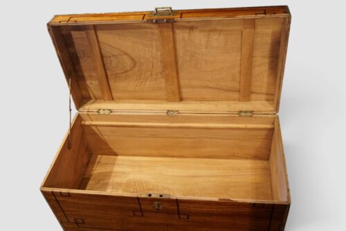 Compact Victorian campaign chest with original fittings