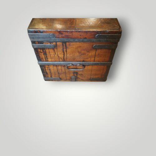 Military trunk with original brass fittings