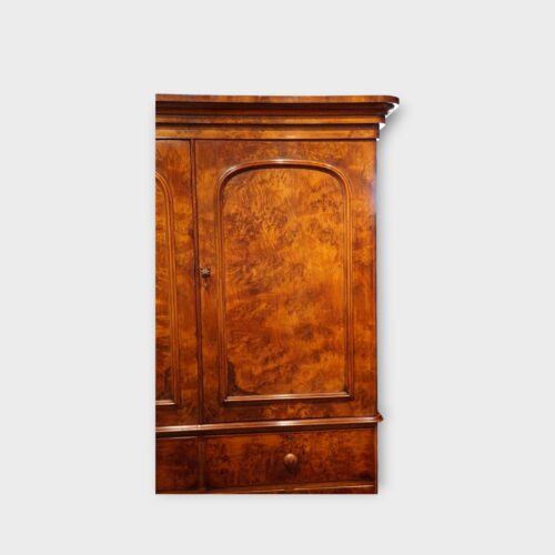 Close‑up of burr walnut veneer pattern