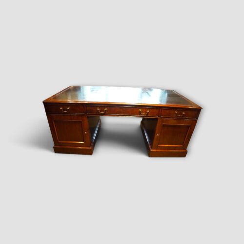 Wide kneehole Victorian mahogany desk